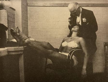 Vintage Hypnosis: Helpless Woman in a Deep Trance